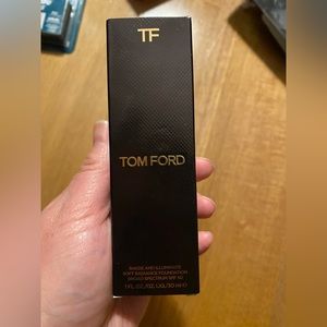 TOM FORD Shade Illuminate Soft Radiance Foundation SPF 50 4.7 Cool Beige NEW